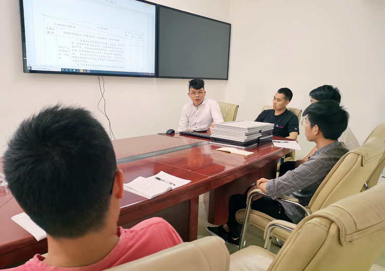 国产探花视频科技学习会